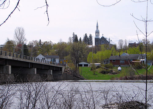 Chapeau, Quebec